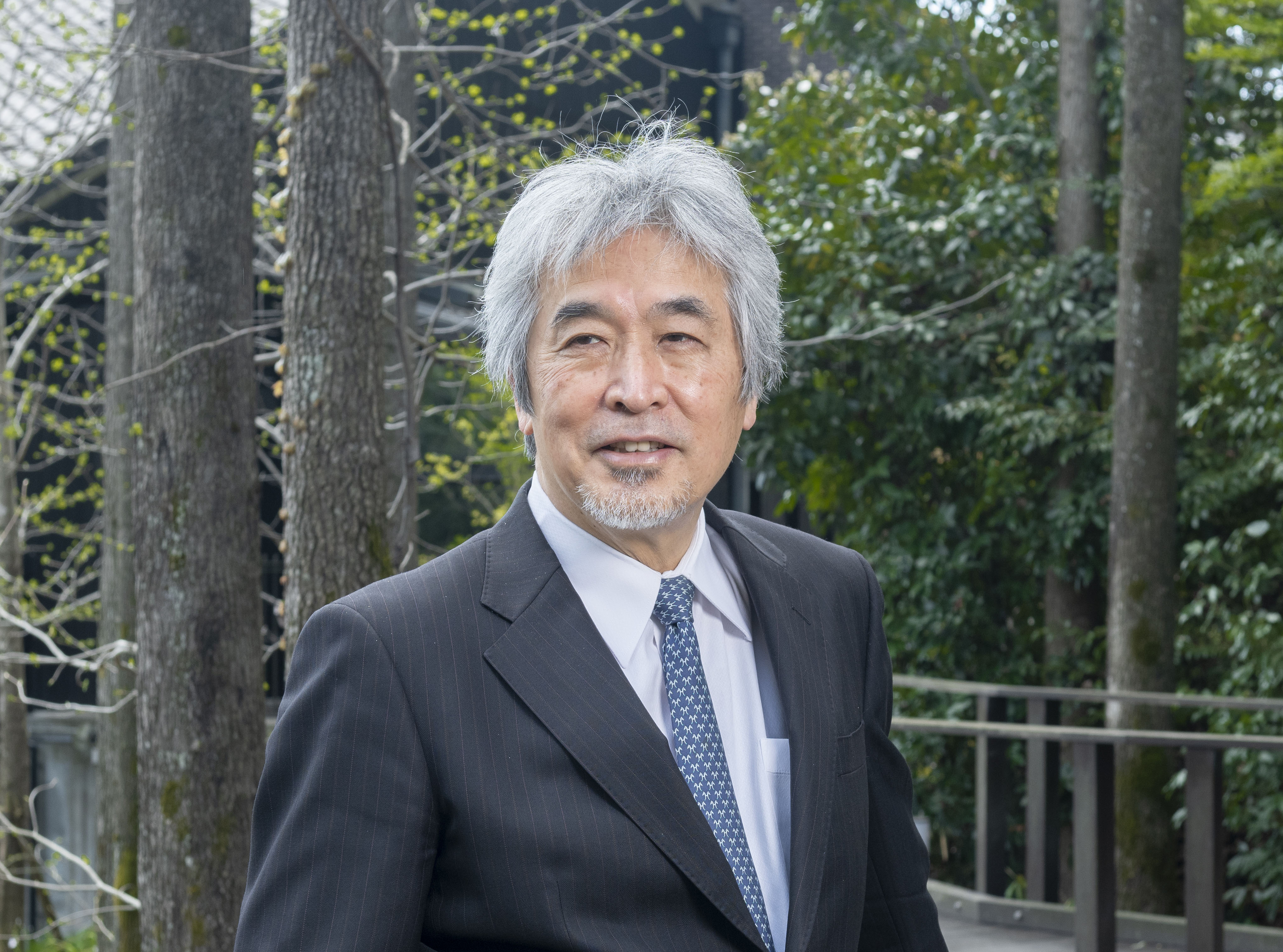 対談:山極壽一 VS 鉛筆画家木下晋 図書館総合展