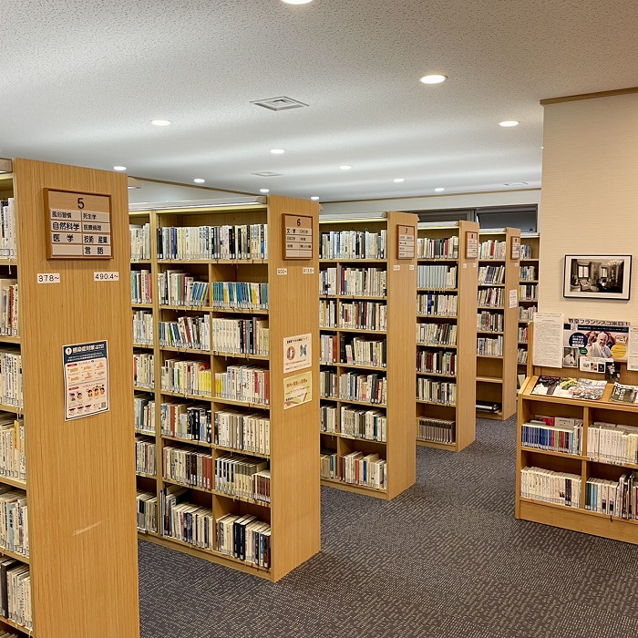 イエズス会聖三木図書館2