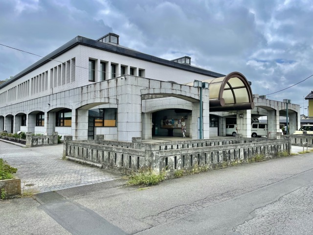 栃木県栃木図書館外観