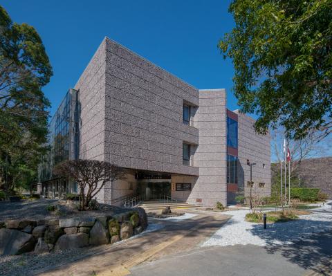 高知県立公文書館